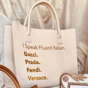 I speak fluent Italian tote nwt